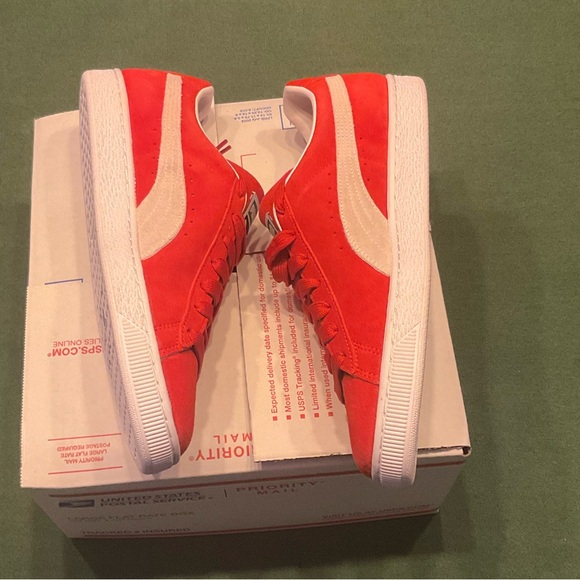 PUMA Red White Suede Classic XXI Leather Shoes 11.5 like New - Picture 13 of 15